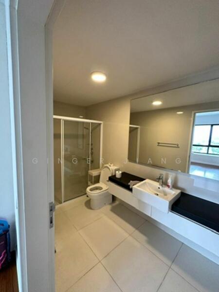 The Interlace, 188 Depot Road, 4 Bedrooms, 2,045 sqft, Condominium For Rent, by Ginger Jiang, 500047662 - Bathroom - PropertyGuru.com.sg