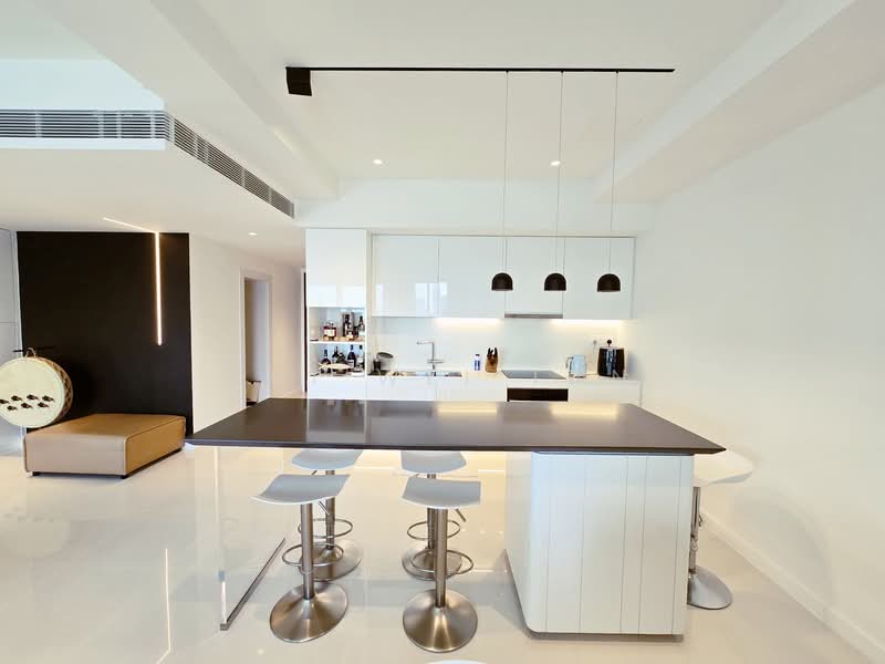 The Sail @ Marina Bay Condominium For Sale at S$ 2,700,000 | PropertyGuru Singapore - Kitchen
