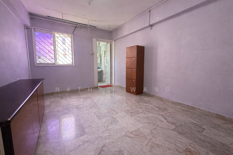 10 Eunos Crescent HDB Flat For Sale at S$ 608,000 | PropertyGuru Singapore - Living Room