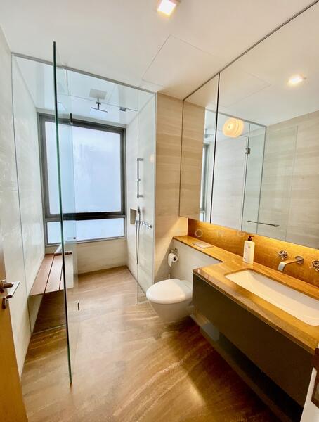 Hilltops Condominium For Sale at S$ 5,000,000 | PropertyGuru Singapore