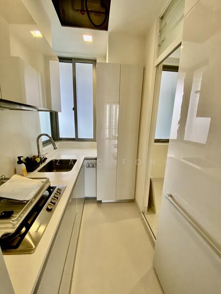 Hilltops Condominium For Sale at S$ 5,000,000 | PropertyGuru Singapore