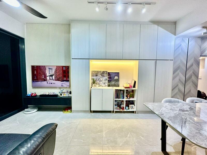 Stirling Residences Condominium For Sale at S$ 1,550,000 | PropertyGuru Singapore - Living Room