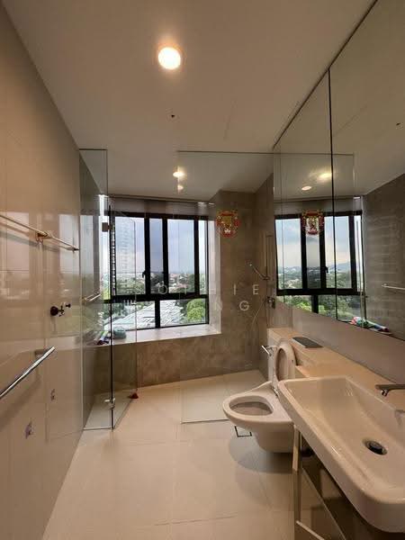 d'Leedon (Former Farrer Court), 3 Leedon Heights, Tanglin / Holland / Bukit Timah, 3 Bedrooms, 1,475 sqft, Condominium For Rent, by Sophie Xiang, 500047866 - Bathroom - PropertyGuru.com.sg
