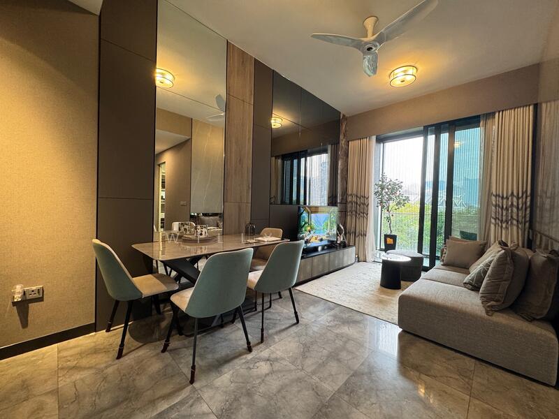 Midtown Bay, 122 Beach Road, 2 Bedrooms, 775 sqft, Condominium For Rent, by Willy Gao, 500047933 - Living Room - PropertyGuru.com.sg