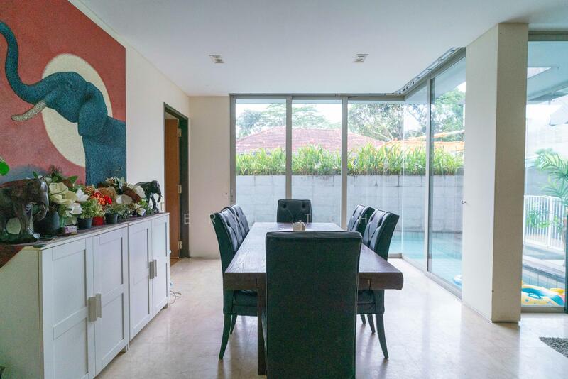 Meng Suan Road Semi-Detached House For Sale at S$ 6,200,000 | PropertyGuru Singapore - Dining Room