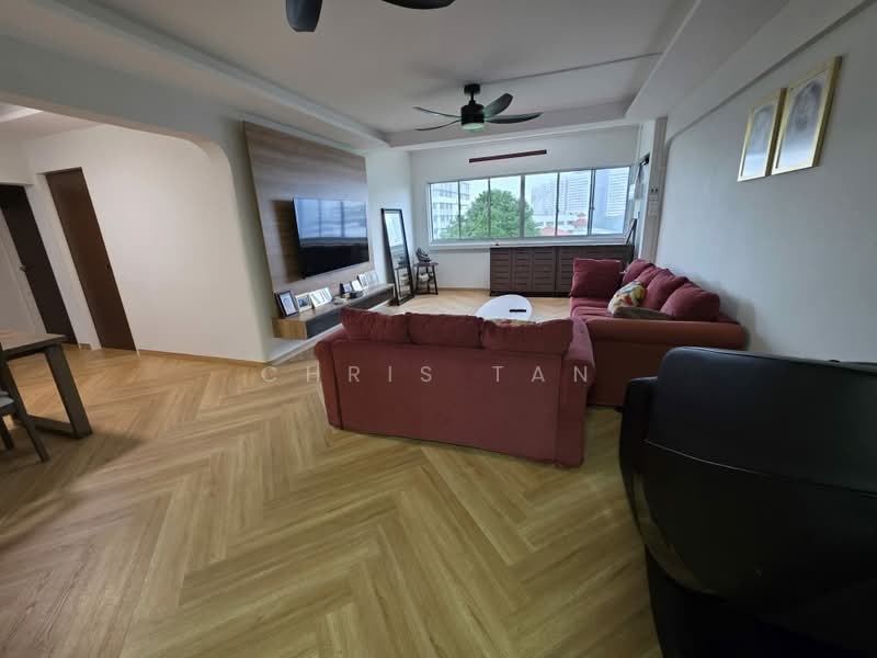 136 Bishan Street 12, 136 Bishan Street 12, 4 Bedrooms, 1,313 sqft, HDB Flat For Sale, by Chris Tan, 500047961 - Living Room - PropertyGuru.com.sg