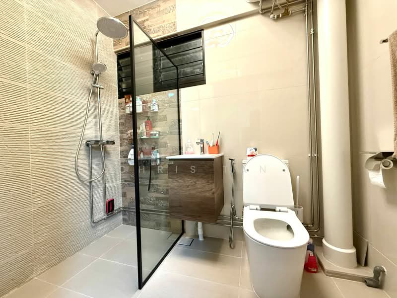 136 Bishan Street 12, 136 Bishan Street 12, 4 Bedrooms, 1,313 sqft, HDB Flat For Sale, by Chris Tan, 500047961 - Bathroom - PropertyGuru.com.sg
