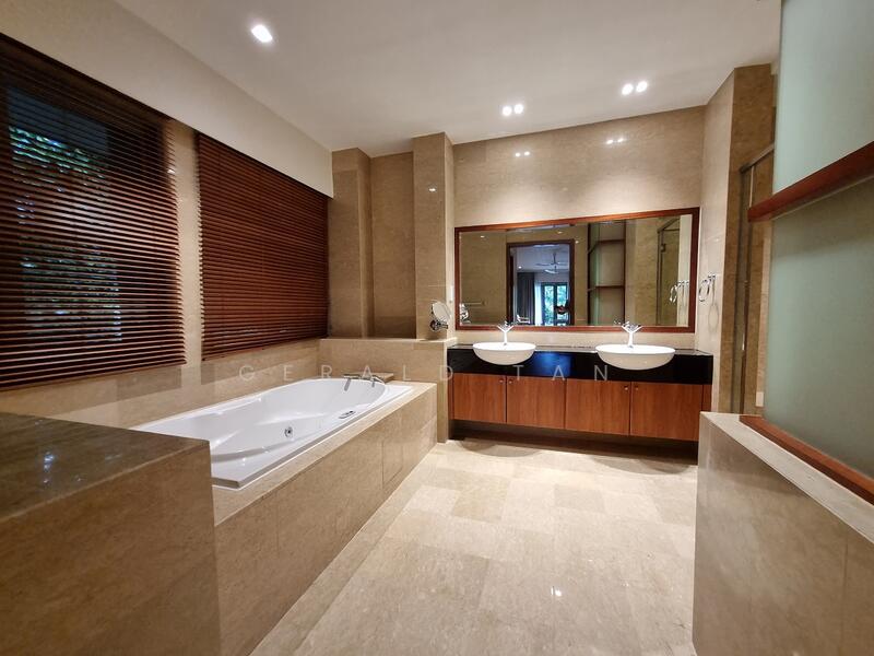53 Cluny Park, , 5 Bedrooms, 7,736 sqft, Good Class Bungalow For Rent, by Gerald Tan, 500047974 - Bathroom - PropertyGuru.com.sg