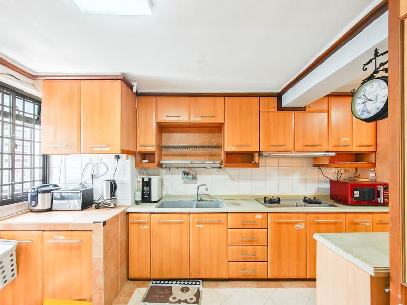 154 Mei Ling Street, 154 Mei Ling Street, 2 Bedrooms, 721 sqft, HDB Flat For Sale, by Farah Ali, 500047996 - Kitchen - PropertyGuru.com.sg