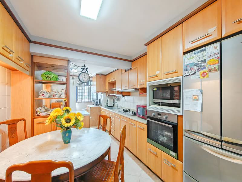 154 Mei Ling Street, 154 Mei Ling Street, 2 Bedrooms, 721 sqft, HDB Flat For Sale, by Farah Ali, 500047996 - Kitchen - PropertyGuru.com.sg