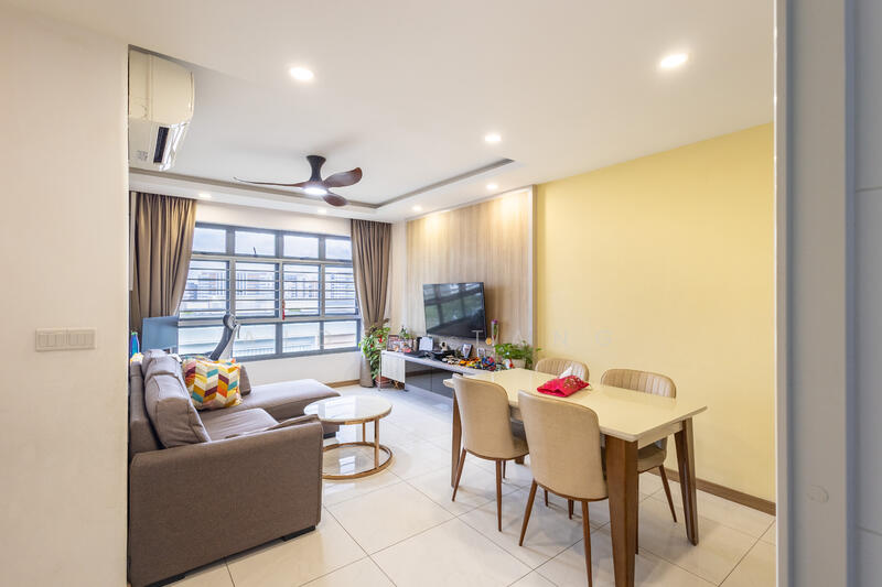 For Sale - 618A Tampines Street 61