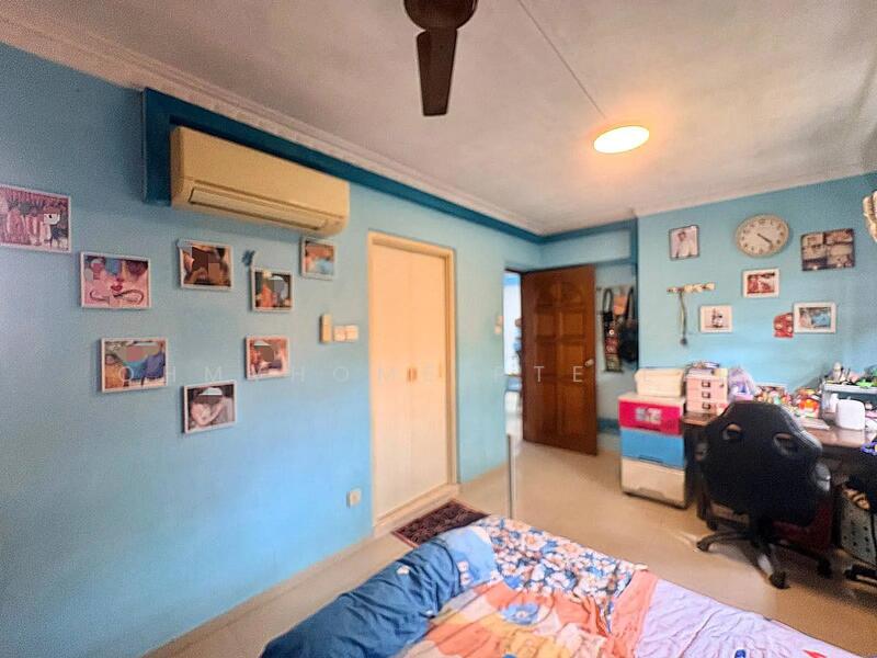 119B Kim Tian Road HDB Flat For Sale at S$ 890,000 | PropertyGuru Singapore - Bedroom