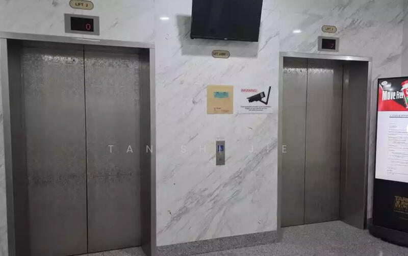 E-Centre @ Redhill, 3791 Jalan Bukit Merah, 1,173 sqft, Light Industrial (B1) For Rent, by Tan Shi Jie, 500048041 - Lobby - CommercialGuru.com.sg