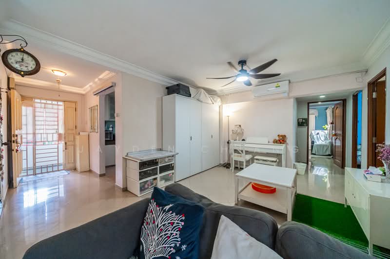 130 Rivervale Street HDB Flat For Sale at S$ 600,000 | PropertyGuru Singapore - Living Room