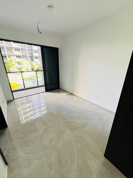 Tembusu Grand, 94 Jalan Tembusu, 1 Bedroom, 527 sqft, Condominium For Rent, by Deny Gunady, 500048076 - Balcony - PropertyGuru.com.sg