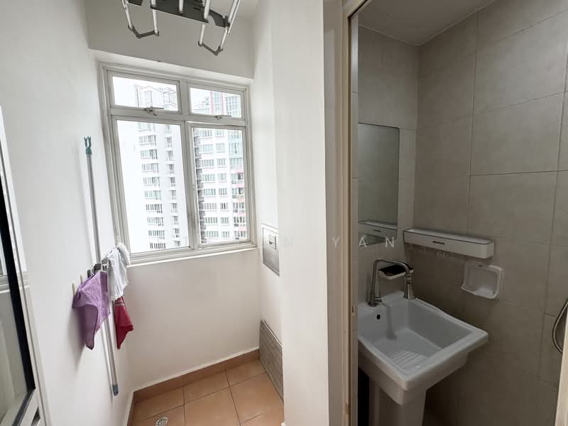 Casablanca, 21 Rosewood Drive, 3 Bedrooms, 1,109 sqft, Condominium For Rent, by Steven Yan, 500048077 - Bathroom - PropertyGuru.com.sg