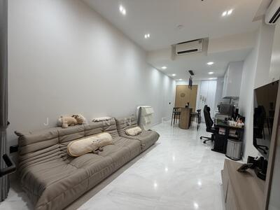 For Sale - Peak Residence