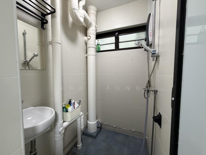 2 Ghim Moh Road HDB Flat For Sale at S$ 415,000 | PropertyGuru Singapore