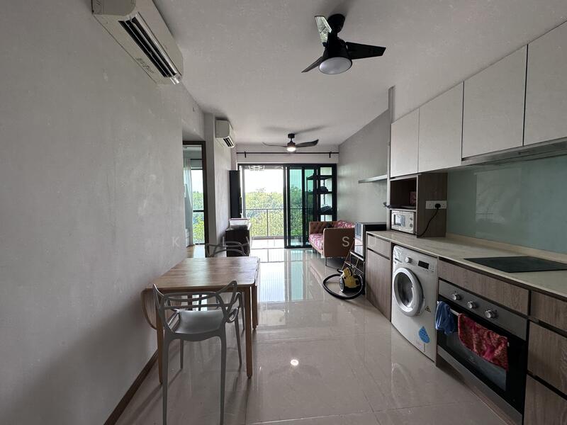 Kingsford Waterbay Condominium For Sale at S$ 1,050,000 | PropertyGuru Singapore - Kitchen