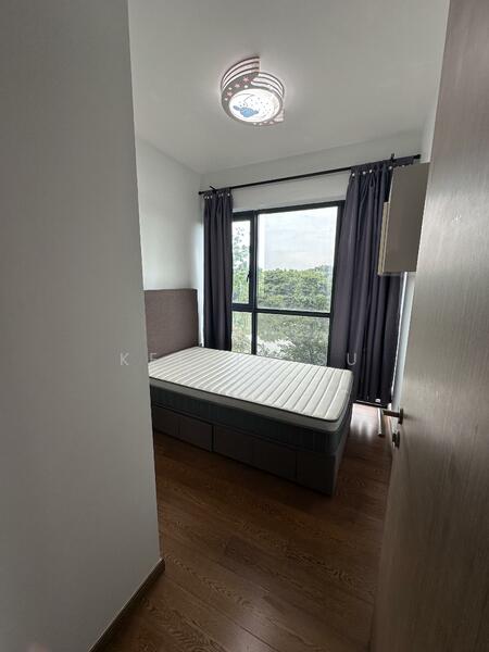 Kingsford Waterbay Condominium For Sale at S$ 1,050,000 | PropertyGuru Singapore - Bedroom