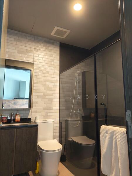 Eastbay, 1 Tay Lian Teck Road, 2 Bedrooms, 1,152 sqft, Condominium For Rent, by Lucia Jacky, 500048187 - Bathroom - PropertyGuru.com.sg