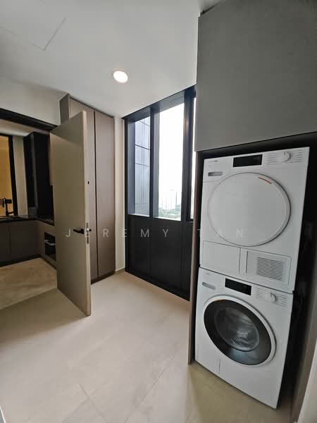 Perfect Ten, 323 Bukit Timah Road, 3 Bedrooms, 1,281 sqft, Condominium For Rent, by Jeremy Tan, 500048202 - Yard - PropertyGuru.com.sg