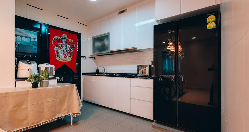 233C Sumang Lane HDB Flat For Sale at S$ 630,000 | PropertyGuru Singapore - Kitchen