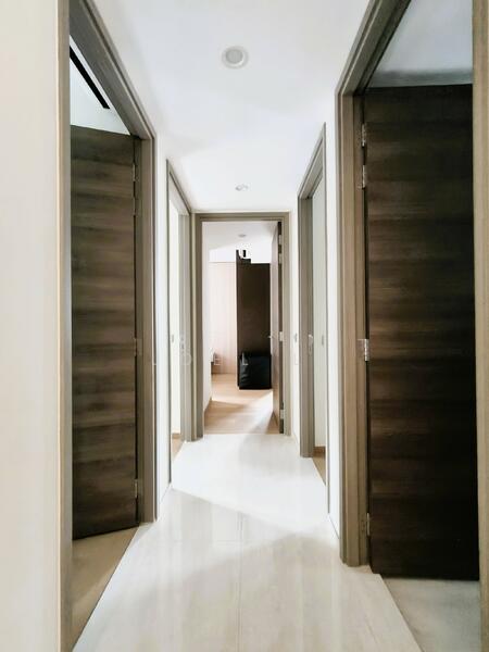 The Florence Residences Condominium For Sale at S$ 2,690,000 | PropertyGuru Singapore - Corridor