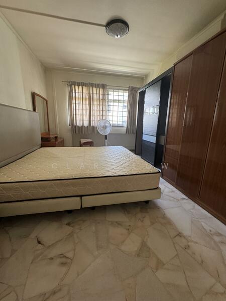 352 Woodlands Avenue 1 HDB Flat For Sale at S$ 720,000 | PropertyGuru Singapore - Bedroom