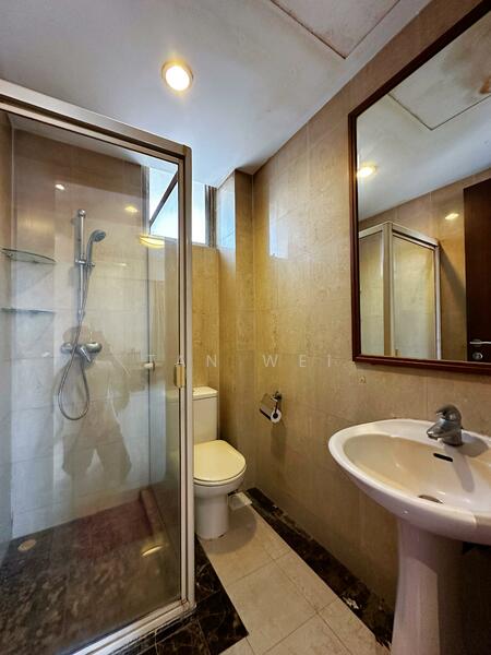 Alessandrea Apartment For Sale at S$ 2,200,000 | PropertyGuru Singapore - Bathroom