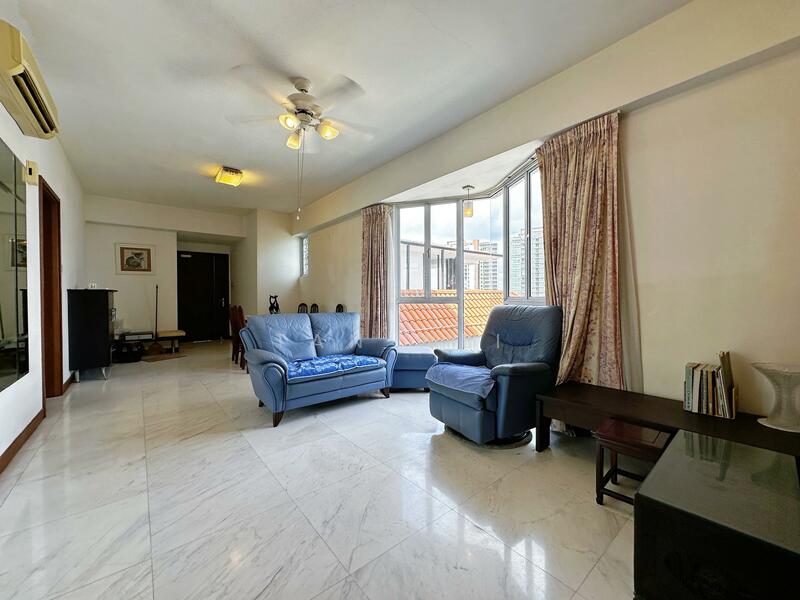 Alessandrea Apartment For Sale at S$ 2,200,000 | PropertyGuru Singapore - Living Room