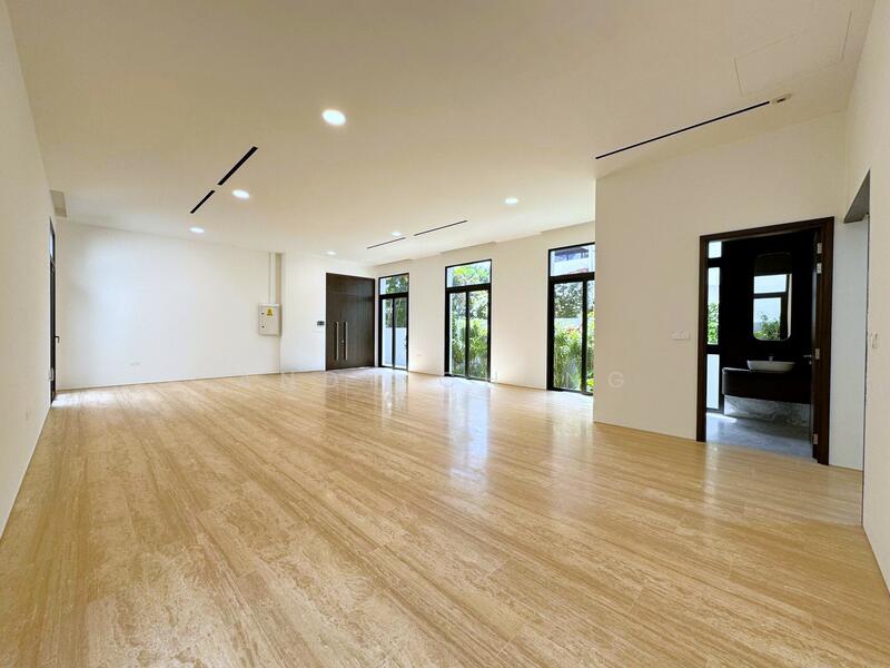 For Sale - Holland Grove Estate