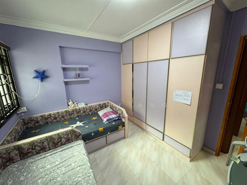 166 Hougang Avenue 1 HDB Flat For Sale at S$ 675,000 | PropertyGuru Singapore - Bedroom