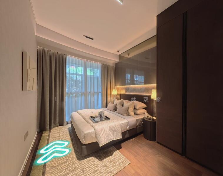 Newport Residences Apartment For Sale at S$ 8,280,000 | PropertyGuru Singapore - Bedroom