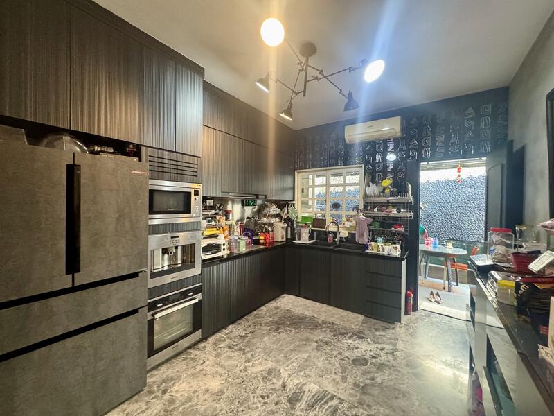 Unbelievable Price $14xxpsf,hurry! F'Hold Corner Detachable Semi Detach, wide front,pool, parkview, Upper Bukit Timah, Hillview, Jalan Jurong Kechil, Toh Tuck, Chestnut, Clementi Park / Upper Bukit Timah, 5 Bedrooms, 4,000 sqft, Semi-Detached House For Sale, by Joyce Lau, 500048349 - PropertyGuru.com.sg