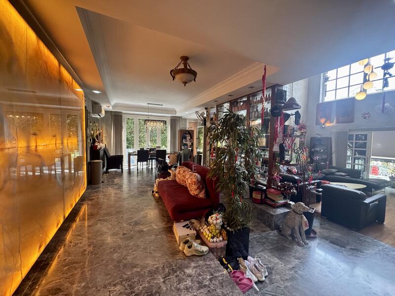 Unbelievable Price $14xxpsf,hurry! F'Hold Corner Detachable Semi Detach, wide front,pool, parkview, Upper Bukit Timah, Hillview, Jalan Jurong Kechil, Toh Tuck, Chestnut, Clementi Park / Upper Bukit Timah, 5 Bedrooms, 4,000 sqft, Semi-Detached House For Sale, by Joyce Lau, 500048349 - PropertyGuru.com.sg