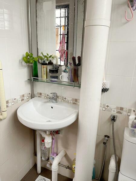 For Rent - 124 Ang Mo Kio Avenue 6