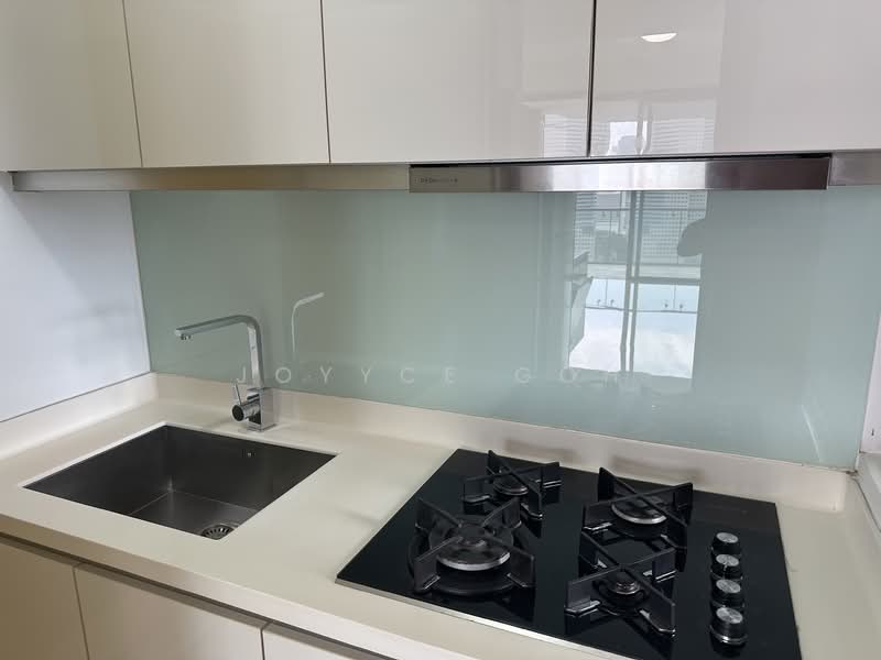 Concourse Skyline, 300 Beach Road, 4 Bedrooms, 2,120 sqft, Condominium For Rent, by Joyyce Goh, 500048372 - Kitchen - PropertyGuru.com.sg