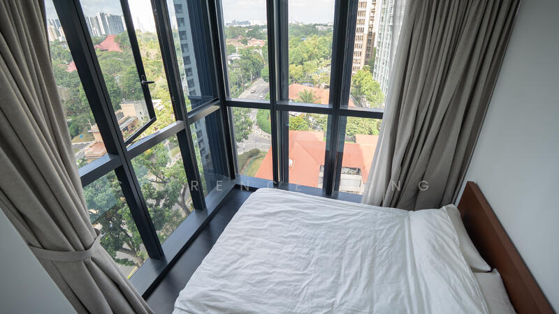 120 Grange Condominium For Sale at S$ 1,590,000 | PropertyGuru Singapore - Master Bedroom