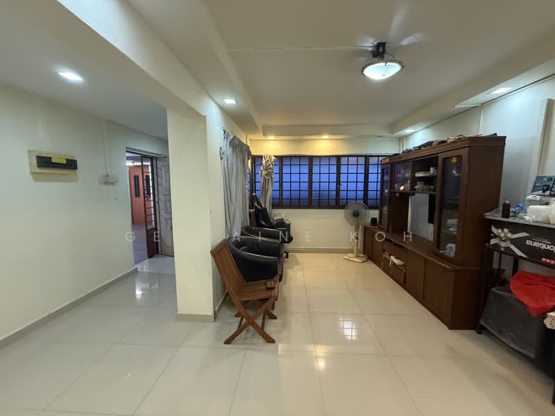 31 Teban Gardens Road, 31 Teban Gardens Road, 3 Bedrooms, 1,098 sqft, HDB Flat For Sale, by Germaine Koh, 500048450 - Living Room - PropertyGuru.com.sg