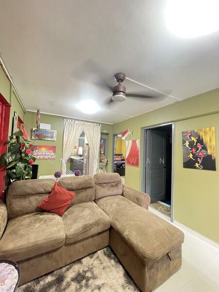 96 Commonwealth Crescent HDB Flat For Sale at S$ 365,000 | PropertyGuru Singapore - Living Room