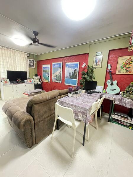 96 Commonwealth Crescent HDB Flat For Sale at S$ 365,000 | PropertyGuru Singapore - Living Room
