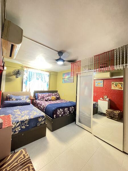 96 Commonwealth Crescent HDB Flat For Sale at S$ 365,000 | PropertyGuru Singapore - Bedroom