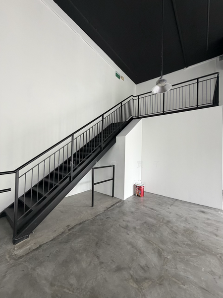 BS Centre, 243 Alexandra Road, 2,134 sqft, Light Industrial (B1) For Rent, by Ann Ng 黄子玹, 500048470 - Interior - CommercialGuru.com.sg