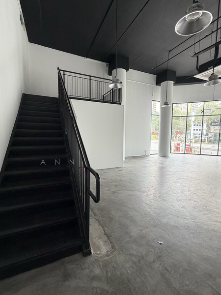 BS Centre, 243 Alexandra Road, 2,134 sqft, Light Industrial (B1) For Rent, by Ann Ng 黄子玹, 500048470 - Interior - CommercialGuru.com.sg