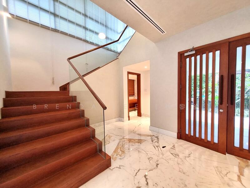Good Class Bungalow with Pool ✧ Bukit Timah Vicinity, Bukit Timah, Cluny Hill, Cluny Park Road, 5 Bedrooms, 7,736 sqft, Good Class Bungalow For Rent, by Brenda Zee (徐黎倫), 500048480 - Staircase to Level 2 - PropertyGuru.com.sg