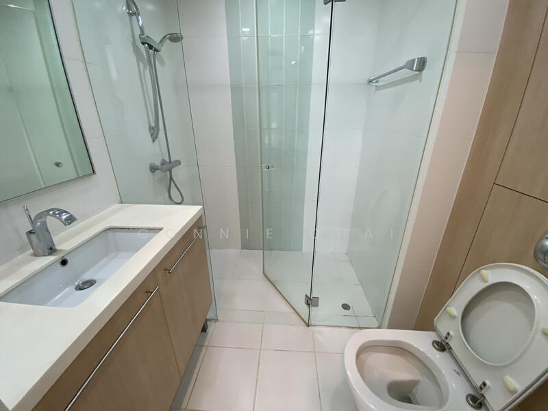 The Sail @ Marina Bay, 2 Marina Boulevard, 3 Bedrooms, 1,256 sqft, Condominium For Rent, by Connie Chai, 500048497 - Bathroom - PropertyGuru.com.sg