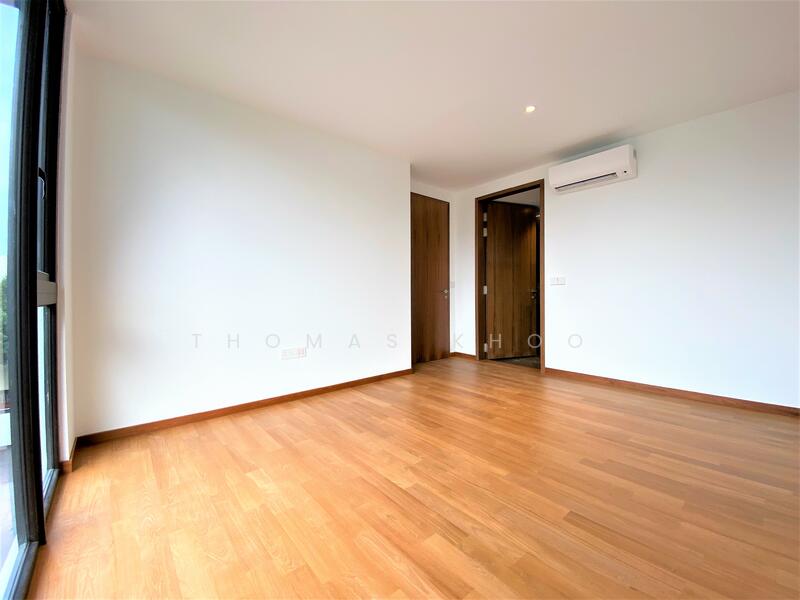 Freehold Detached | 5 Beds + 7 Baths | 3.5 Storey + Basement | Charlton Estate Detached House For Sale at S$ 9,000,000 | PropertyGuru Singapore - Interior