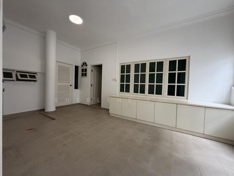 Old Holland Road GCB, , 7 Bedrooms, 12,000 sqft, Good Class Bungalow For Rent, by Sherlene Tay, 500048529 - PropertyGuru.com.sg