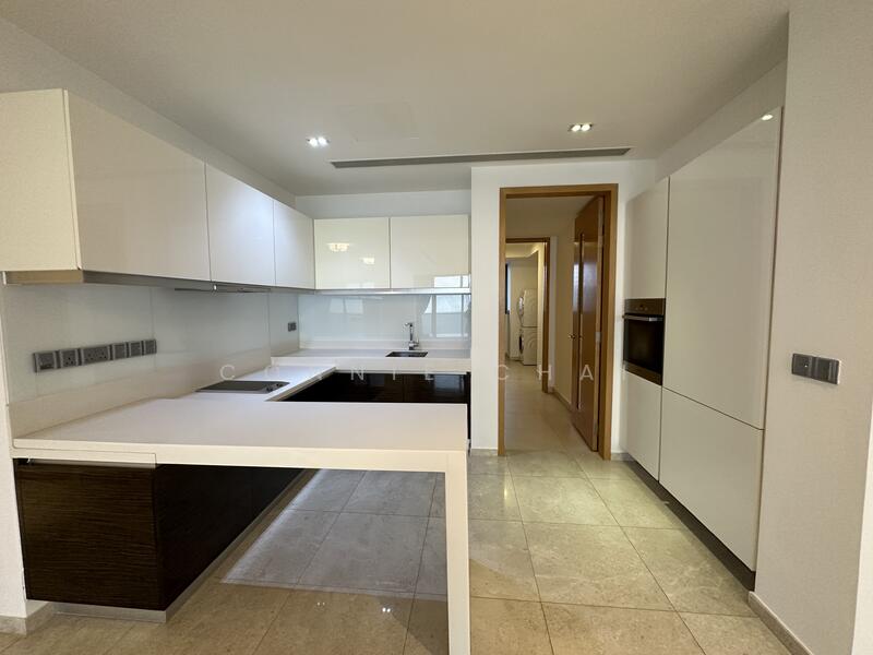 Marina Bay Suites, 3 Central Boulevard, 4 Bedrooms, 2,680 sqft, Apartment For Rent, by Connie Chai, 500048546 - Kitchen - PropertyGuru.com.sg